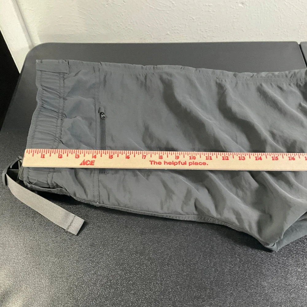 The North Face Mens‎ XXL Gray Outdoor Hiking Shorts Belted Cargo Trails Camping